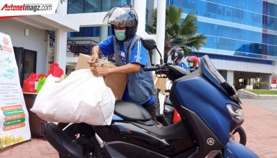 Yamaha Jatim Sediakan N-MAX Untuk Antar Paket Isoman Yamaha Jatim Sediakan N-MAX Untuk Antar Paket Isoman