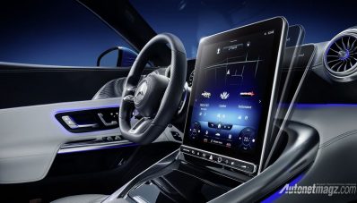 Intip Kabin Mercedes-Benz SL-Class 2022, Layarnya Bisa Gerak Intip Kabin Mercedes-Benz SL-Class 2022, Layarnya Bisa Gerak