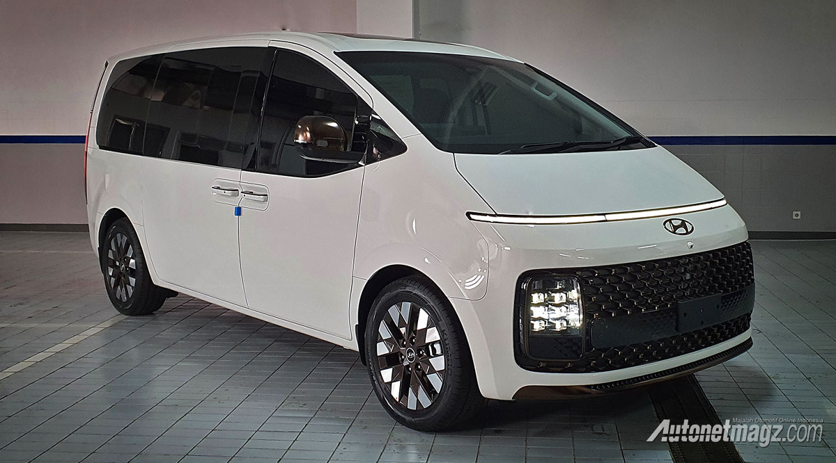 Berita, harga-hyundai-staria: Hyundai Staria, Inilah Generasi Baru MPV Mewah Favorit di Indonesia!