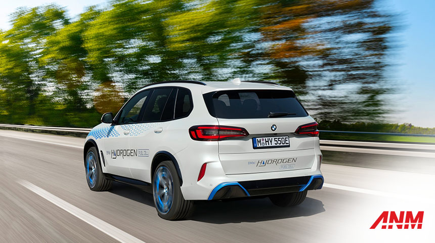 Berita, BMW iX5 Fuel Cell: BMW iX5 Hidrogen Diperkenalkan di Munich Motor Show