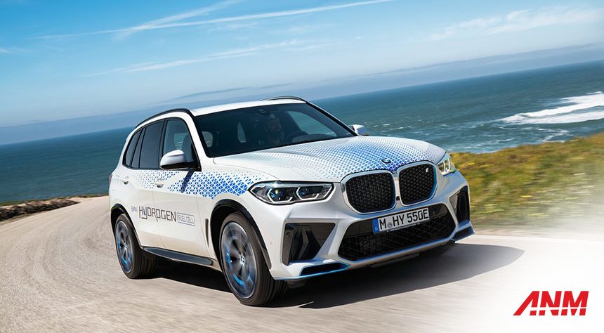 BMW iX5 Hidrogen Akan Memakai Teknologi FCEV Dari Toyota BMW iX5 Hidrogen Akan Memakai Teknologi FCEV Dari Toyota
