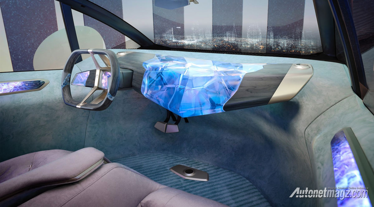 Berita, bmw-i-vision-circular-concept-interior: Mobil BMW Ini Bisa Didaur Ulang Jadi Benda Lain!
