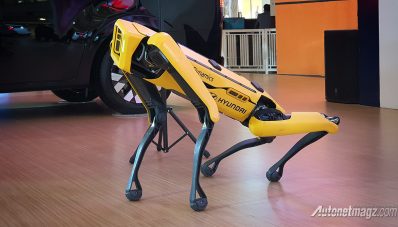 Robot Ini Jadi Bintang Tamu di Acara Hyundai! Robot Ini Jadi Bintang Tamu di Acara Hyundai!