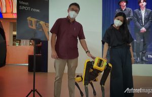 Robot Ini Jadi Bintang Tamu di Acara Hyundai! Robot Ini Jadi Bintang Tamu di Acara Hyundai!
