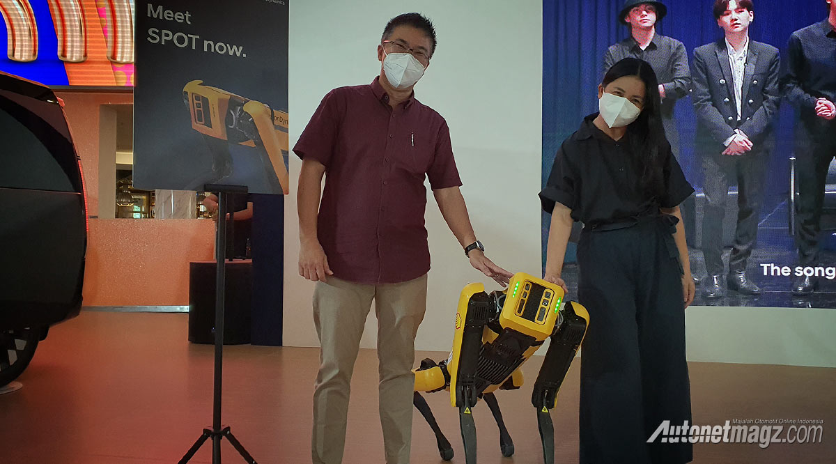 Berita, robot-spot-di-indonesia: Robot Ini Jadi Bintang Tamu di Acara Hyundai!