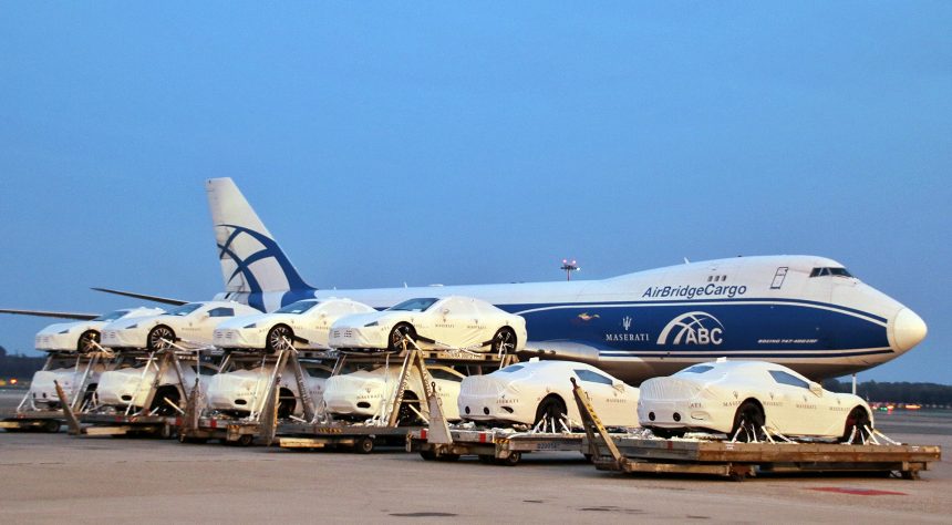 Puluhan Unit Maserati Bekas KTT APEC di Papua Nugini Sepi Peminat! Puluhan Unit Maserati Bekas KTT APEC di Papua Nugini Sepi Peminat!