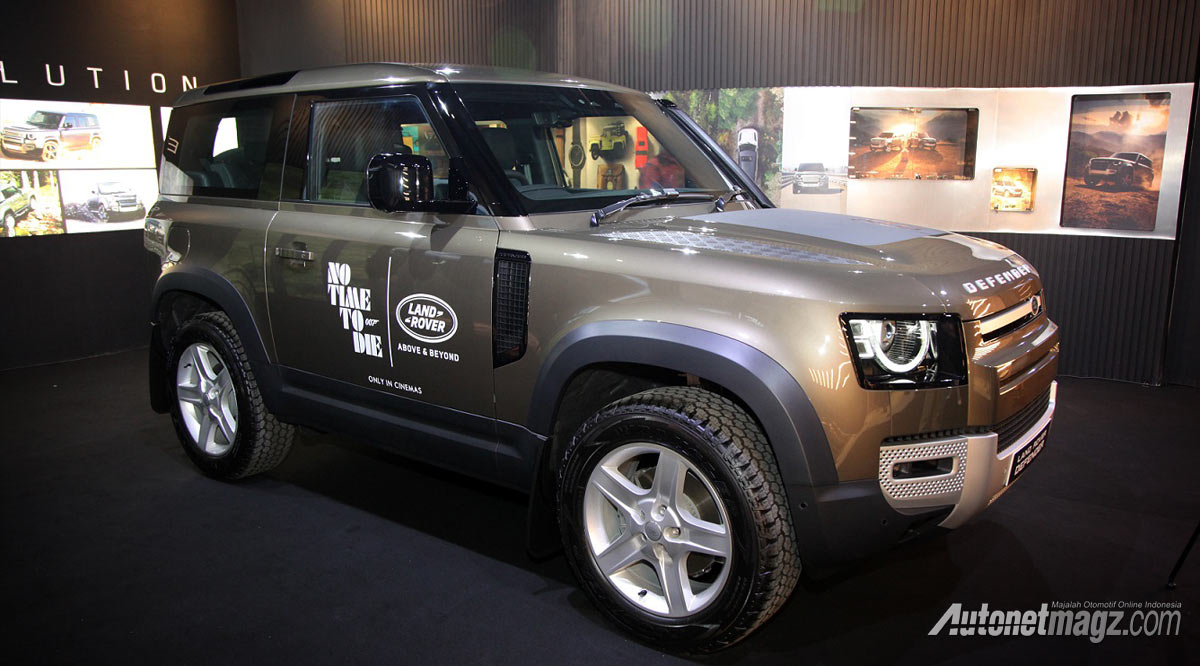 Berita, land-rover-defender-spek-indonesia: Jaguar Land Rover Buka Display Bertema No Time To Die!