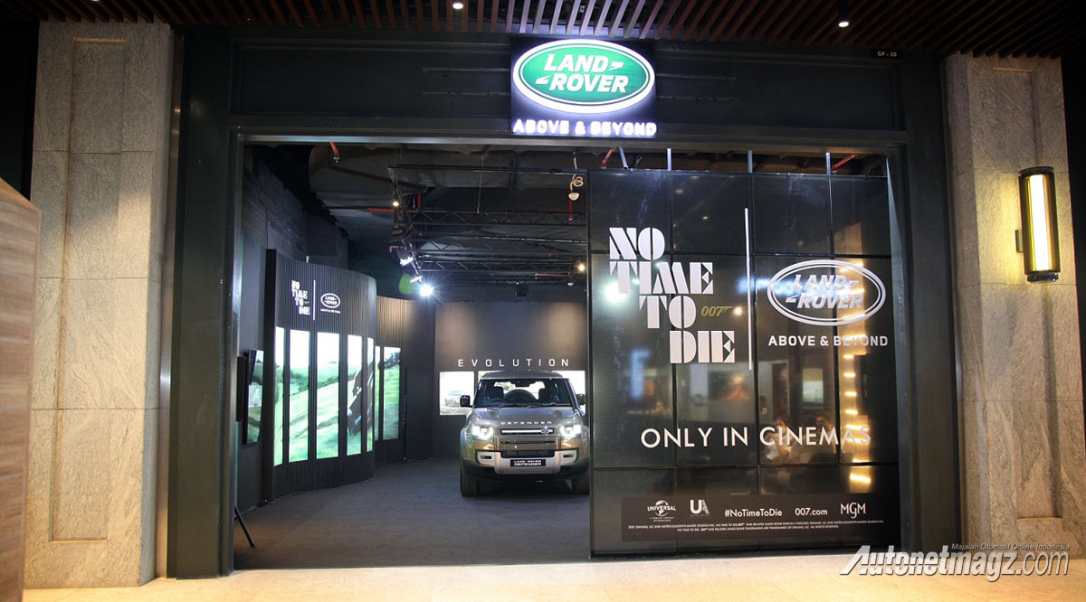 Berita, pameran-jaguar-land-rover-astha-scbd: Jaguar Land Rover Buka Display Bertema No Time To Die!
