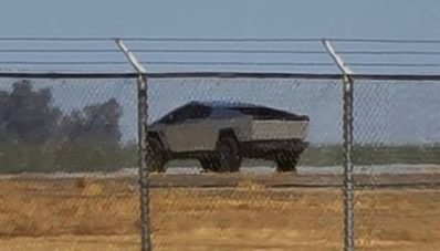 Tesla Cybertruck Sudah Pasang Spion, Siap Produksi Nih! Tesla Cybertruck Sudah Pasang Spion, Siap Produksi Nih!