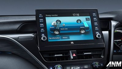 New Toyota Camry Hybrid : Tambah Fitur, Turun Harga