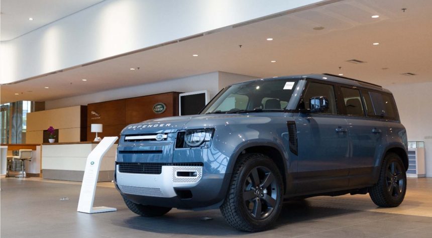Tegaskan Eksistensi, Jaguar Land Rover Resmi Buka Dealer di Jakarta Tegaskan Eksistensi, Jaguar Land Rover Resmi Buka Dealer di Jakarta