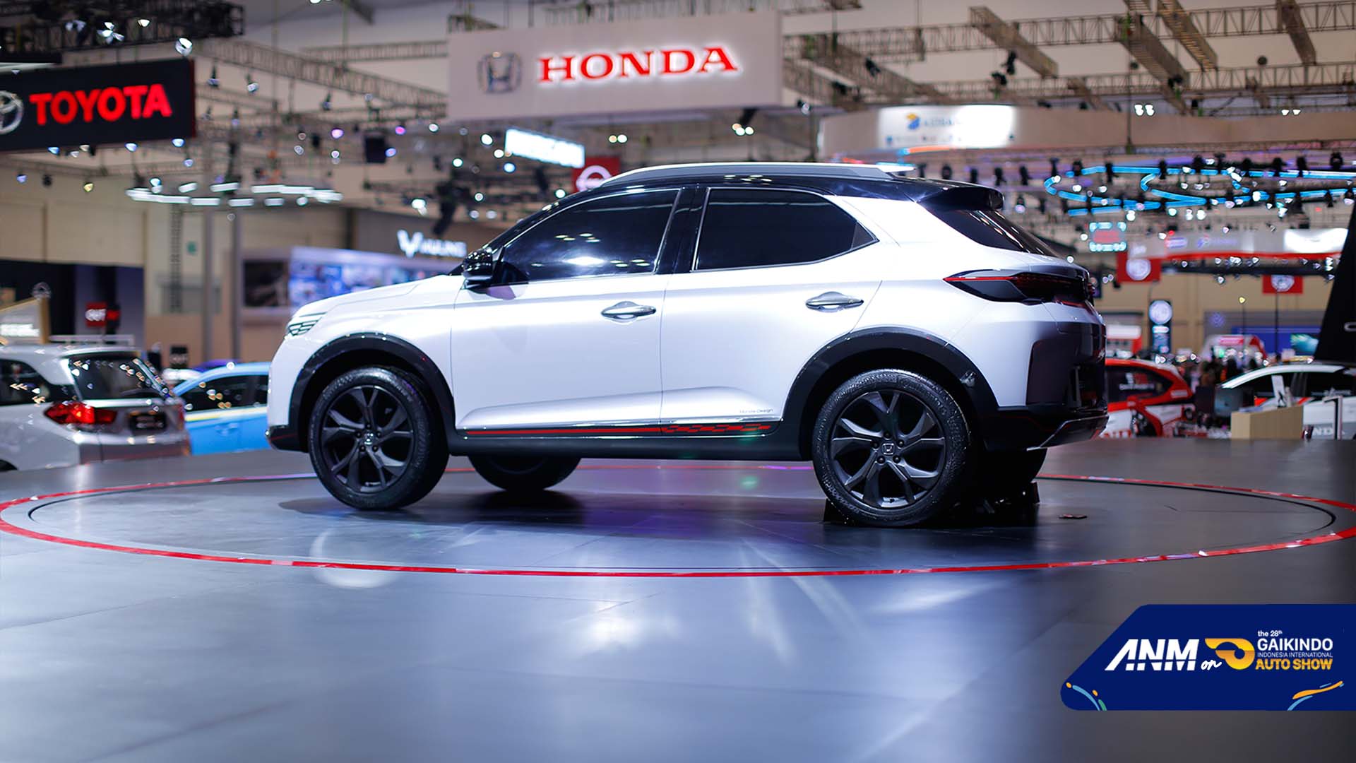 Berita, Mobil konsep Honda SUV RS Concept: GIIAS 2021 : Foto Lengkap Honda SUV RS Concept, Emang Ganteng!
