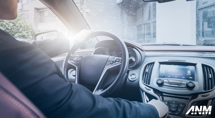 Tips Berkendara di Musim Hujan Ala V-KOOL Indonesia, Biar Aman! Tips Berkendara di Musim Hujan Ala V-KOOL Indonesia, Biar Aman!