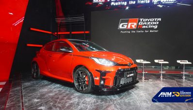 GIIAS 2021: Toyota Mulai Serah Terima GR Yaris Kepada Pelanggan di Booth Toyota GIIAS 2021: Toyota Mulai Serah Terima GR Yaris Kepada Pelanggan di Booth Toyota