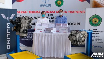Wuling Bakti Pendidikan Berlanjut, Kini Sambangi SMK Muhammadiyah Imogiri Wuling Bakti Pendidikan Berlanjut, Kini Sambangi SMK Muhammadiyah Imogiri