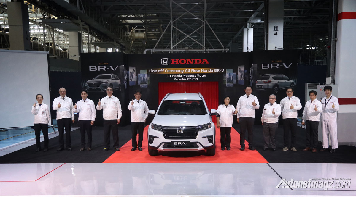 Berita, harga-honda-brv: Honda BR-V Mulai Diproduksi Massal, Pengiriman Sebentar Lagi!