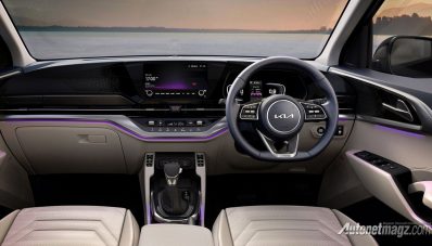 KIA Carens 2022 Unjuk Gigi, Punten Xpander Cross KIA Carens 2022 Unjuk Gigi, Punten Xpander Cross