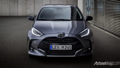 Toyota Yaris dan Mazda 2 Kini Jadi Saudara Kembar! Toyota Yaris dan Mazda 2 Kini Jadi Saudara Kembar!