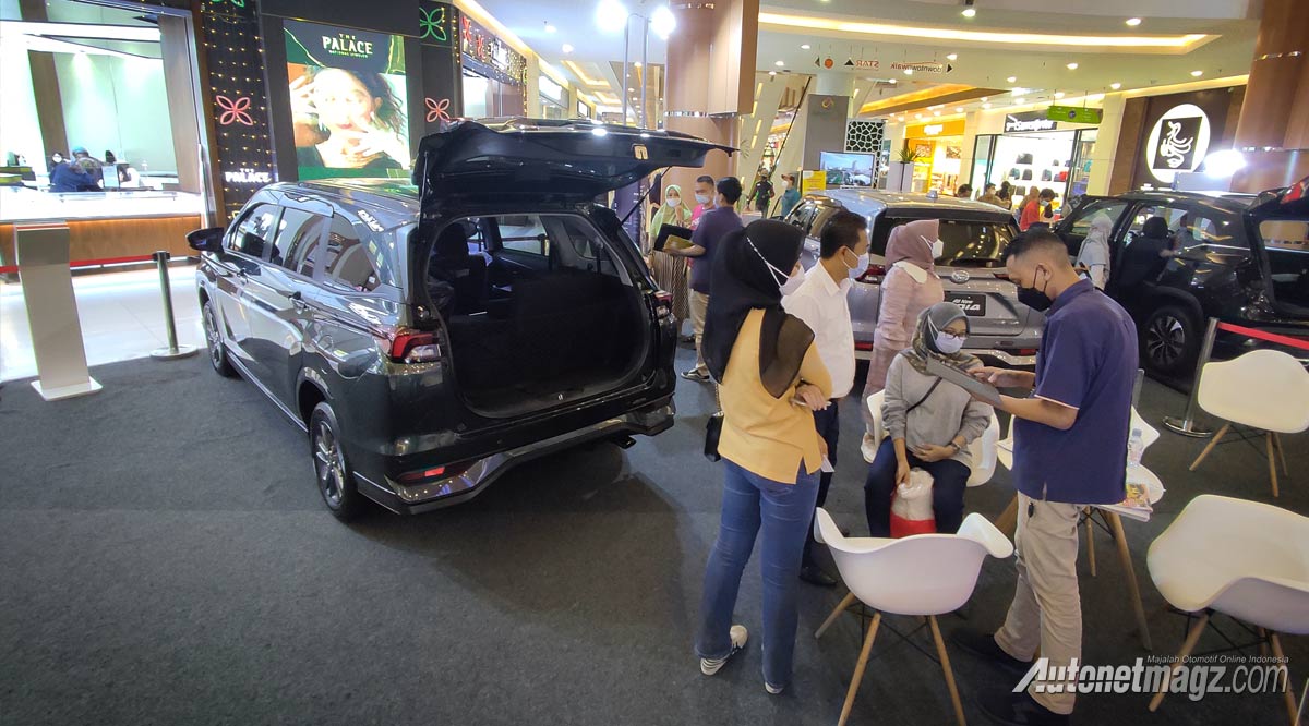Berita, pameran-daihatsu-summarecon-bekasi: Daihatsu Xenia Mulai Tebar Pesona di Bekasi