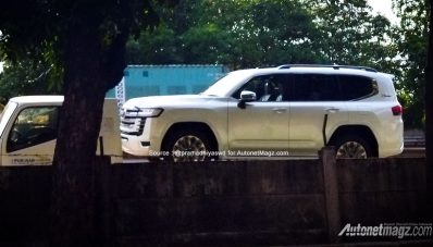 Toyota Land Cruiser 300 Sudah Mendarat di Indonesia! Toyota Land Cruiser 300 Sudah Mendarat di Indonesia!