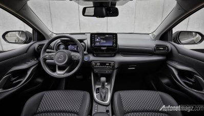Toyota Yaris dan Mazda 2 Kini Jadi Saudara Kembar! Toyota Yaris dan Mazda 2 Kini Jadi Saudara Kembar!
