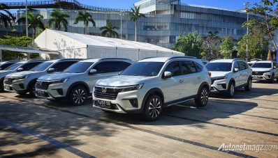 Honda BR-V 2022 Sudah Sampai ke Tangan Konsumen Pertamanya! Honda BR-V 2022 Sudah Sampai ke Tangan Konsumen Pertamanya!
