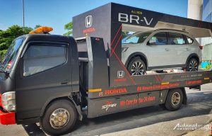 Honda BR-V 2022 Sudah Sampai ke Tangan Konsumen Pertamanya! Honda BR-V 2022 Sudah Sampai ke Tangan Konsumen Pertamanya!