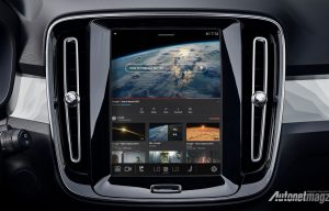 Mobil Mewah Ini Siap Pasang YouTube Buat Nonton Konten! Mobil Mewah Ini Siap Pasang YouTube Buat Nonton Konten!