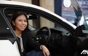Greysia Polii Jadi Konsumen Pertama Yang Miliki BMW 218i GranCoupe!! Greysia Polii Jadi Konsumen Pertama Yang Miliki BMW 218i GranCoupe!!