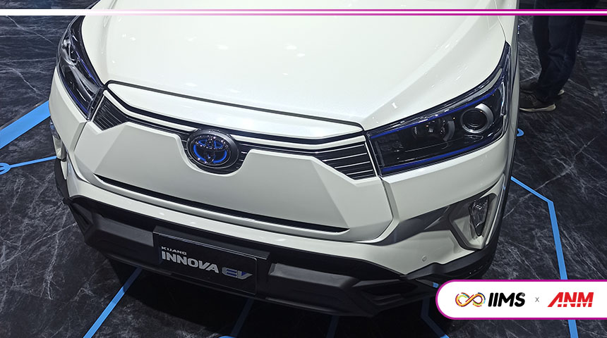 Berita, Launching Toyota Kijang Innova BEV: IIMS 2022 : Inilah Alasan Toyota Memilih Kijang Innova Sebagai Mobil Listrik!