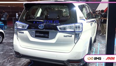IIMS 2022 : Inilah Alasan Toyota Memilih Kijang Innova Sebagai Mobil Listrik!