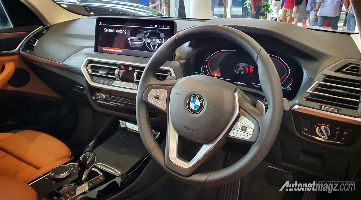 Mobil Baru, interior-bmw-x3-sdrive: BMW Perkenalkan X3 Baru dan Fasilitas Body Repair Spesialis Carbon!