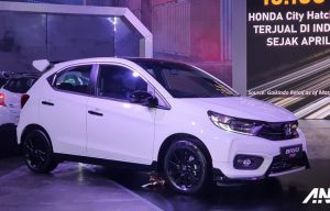 Honda Brio RS Urbanite Edition : Pakai Rear Spoiler Gede Banget! Honda Brio RS Urbanite Edition : Pakai Rear Spoiler Gede Banget!