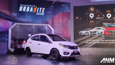 Honda Brio RS Urbanite Edition : Pakai Rear Spoiler Gede Banget! Honda Brio RS Urbanite Edition : Pakai Rear Spoiler Gede Banget!