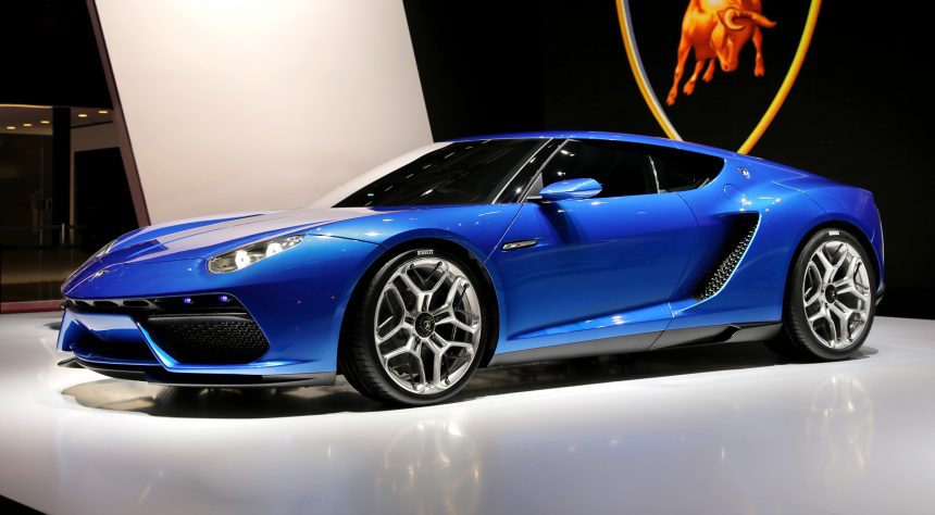 Lamborghini Berharap Produk Elektrifikasinya Bakal Diterima Pasar Lamborghini Berharap Produk Elektrifikasinya Bakal Diterima Pasar