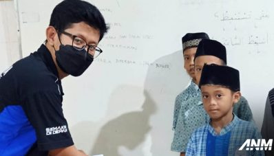 Yamaha Jatim Berbagi Kebahagiaan Dengan Ribuan Anak Yatim di 3 Kota Yamaha Jatim Berbagi Kebahagiaan Dengan Ribuan Anak Yatim di 3 Kota