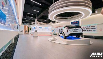 xEV Center : Pusat Belajar Mobil Listrik Dari Toyota Untuk Indonesia xEV Center : Pusat Belajar Mobil Listrik Dari Toyota Untuk Indonesia