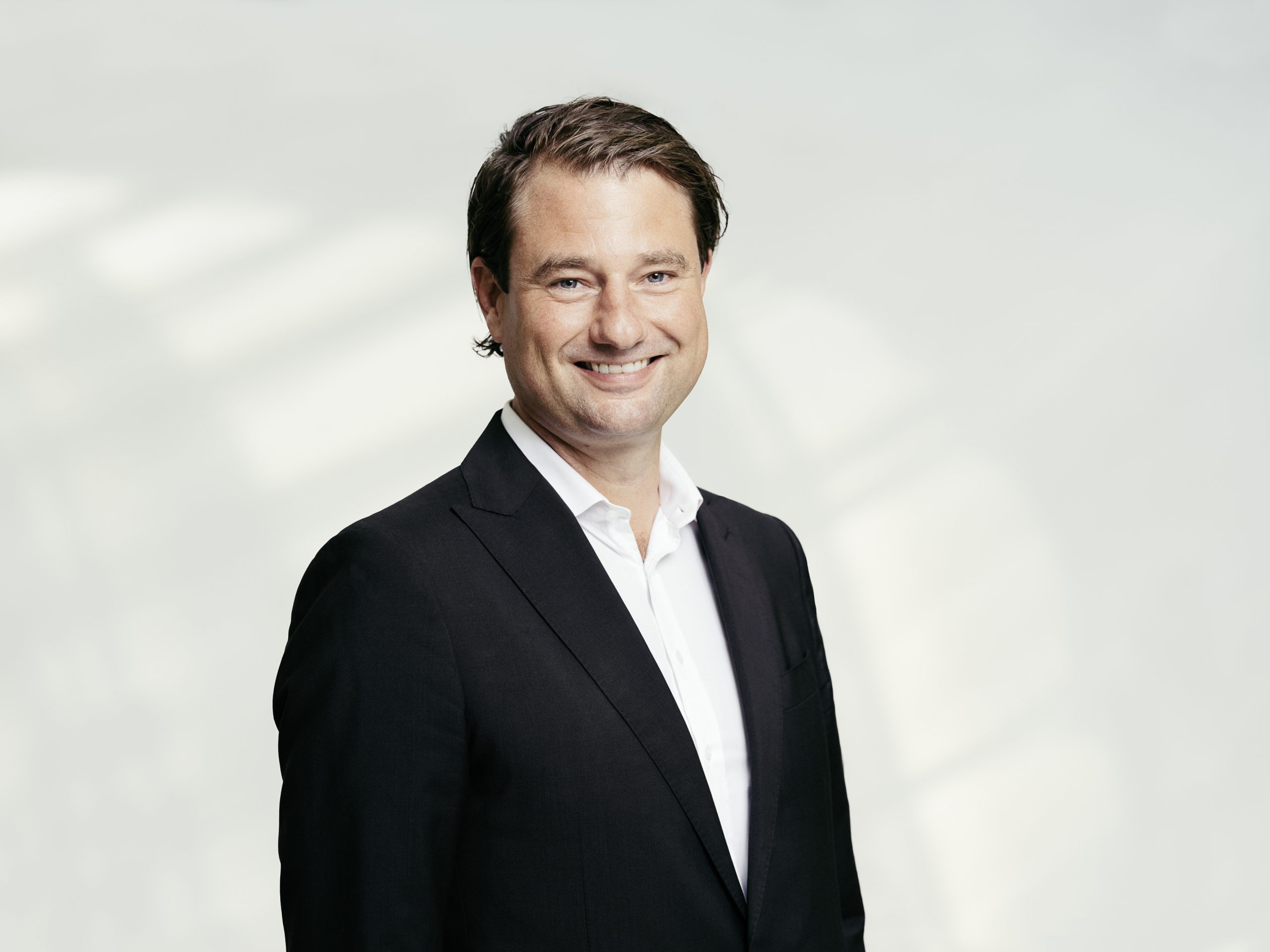 Berita, S22_2693_fine: Bjorn Scheib Ditunjuk Sebagai Head of Investor Relation Porsche