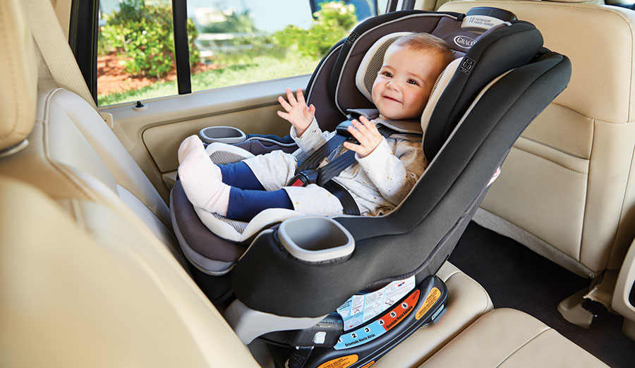 Berita, baby-car-seat: Wajib Pakai Child Car Seat di Thailand, Dendanya Sampai 800 Ribuan!