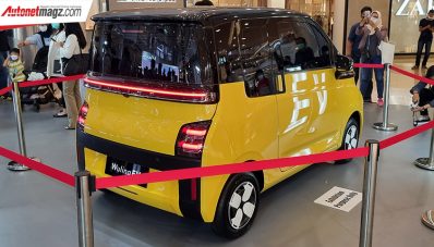 Akhirnya Wuling EV Rakitan Indonesia Resmi Diperkenalkan! Akhirnya Wuling EV Rakitan Indonesia Resmi Diperkenalkan!