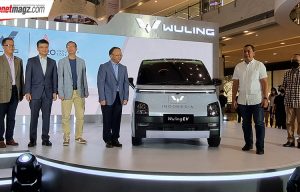 Akhirnya Wuling EV Rakitan Indonesia Resmi Diperkenalkan! Akhirnya Wuling EV Rakitan Indonesia Resmi Diperkenalkan!