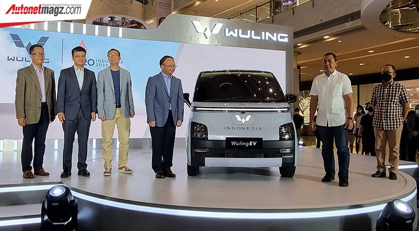 Akhirnya Wuling EV Rakitan Indonesia Resmi Diperkenalkan! Akhirnya Wuling EV Rakitan Indonesia Resmi Diperkenalkan!