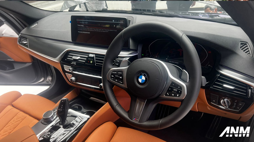 Berita, Interior BMW 530i Touring M Sport: BMW 530i Touring M Sport : Buat Kalian Yang Ngidam Wagon!