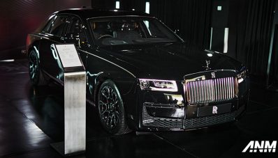 Rolls Royce Ghost Black Badge Sampai di Surabaya, Semarang Menyusul! Rolls Royce Ghost Black Badge Sampai di Surabaya, Semarang Menyusul!