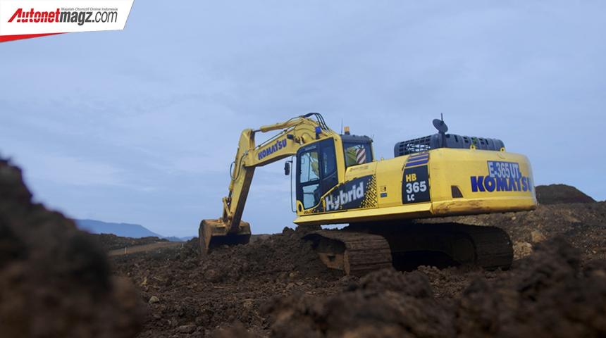 Berita, komatsu-hybrid-3: United Tractors Luncurkan Excavator Hybrid Komatsu HB365-1