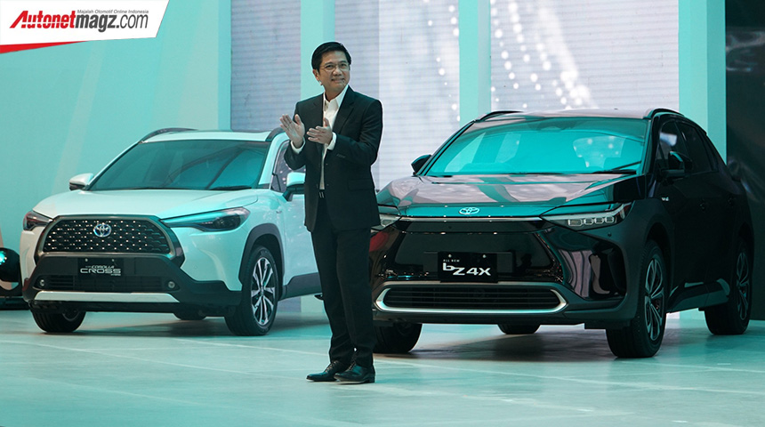 Berita, toyota-bz4x-corolla-cross-hybrid-giias-2022-indonesia-2: GIIAS 2022 : Cara Toyota Wujudkan Mobility For All, Satukan Kekuatan!