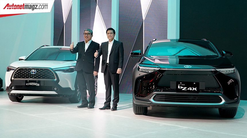 Berita, toyota-bz4x-corolla-cross-hybrid-giias-2022-indonesia: GIIAS 2022 : Cara Toyota Wujudkan Mobility For All, Satukan Kekuatan!