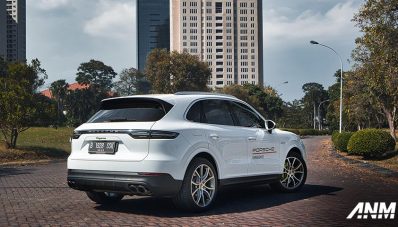 Porsche Cayenne E-Hybrid Hadir di Surabaya, Pelanggan Bisa Coba! Porsche Cayenne E-Hybrid Hadir di Surabaya, Pelanggan Bisa Coba!
