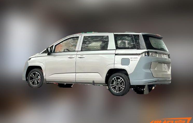 LINXYS : MPV Baru Dari Wuling Yang Lebih Murah?
