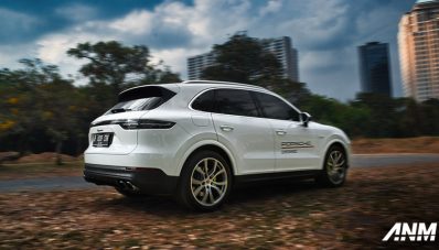 Porsche Cayenne E-Hybrid Hadir di Surabaya, Pelanggan Bisa Coba! Porsche Cayenne E-Hybrid Hadir di Surabaya, Pelanggan Bisa Coba!